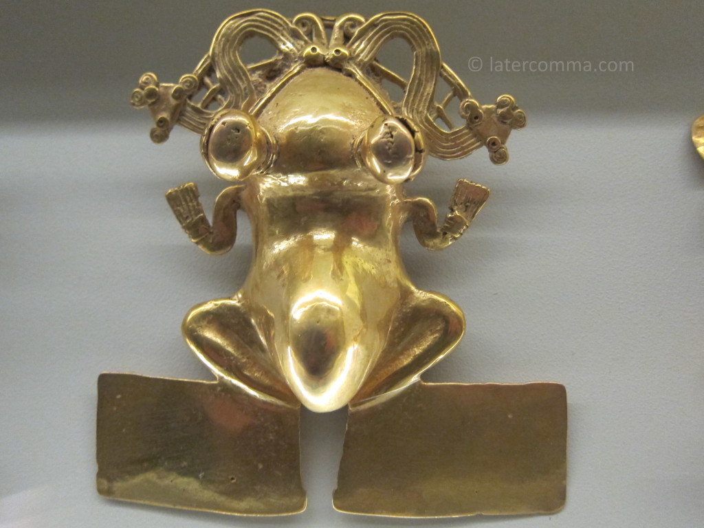 gold frog figure